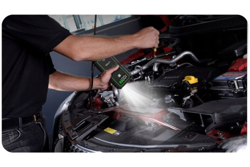 Jump Starter Powerbank 16000mAh med LCD-display och trådlös laddning från UTRAI