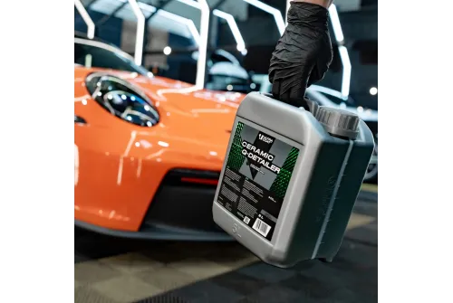 Ultracoat Quick Detailer 5 liter kanna med högt SiO2-innehål för hydrofobisk lackskydd