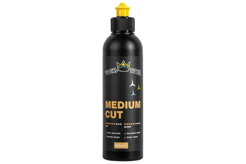 Royal Pads Medium Cut Polish 250ml vattenbaserad polermedel för professionell lackkorrigering