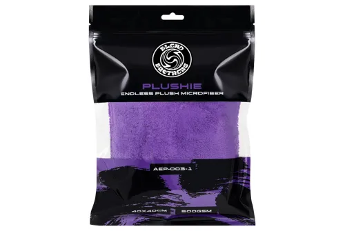 Purple 500GSM PLUSHIE microfibre towel from Blend Brothers for wiping paintwork, glass and interiors