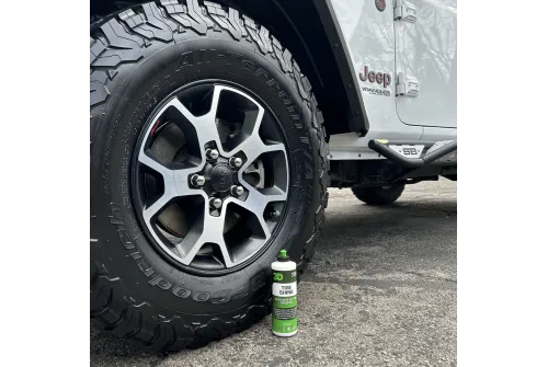 3D Car Care Tyre Dressing Gel 473ml bottle with satin finish and UV protection for tyre treatment