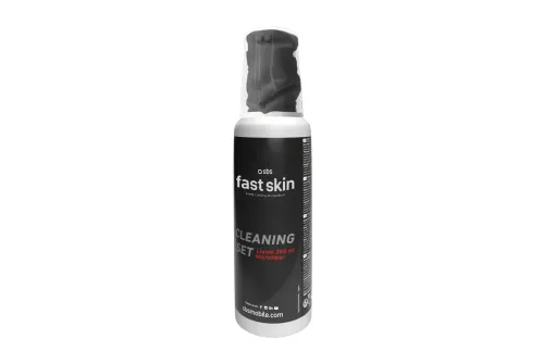 Screen cleaning kit from SBS Fast Skin with 250ml liquid and microfibre cloth for car screens