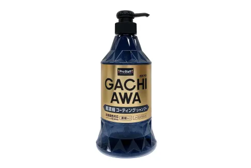 Car shampoo Ceramic Coating 760ml pump bottle with water-repellent foam formula from Prostaff