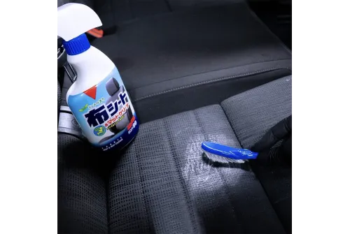 Soft99 New Fabric Seat Cleaner – produkt do czyszczenia tapicerki materiałowej 400ml