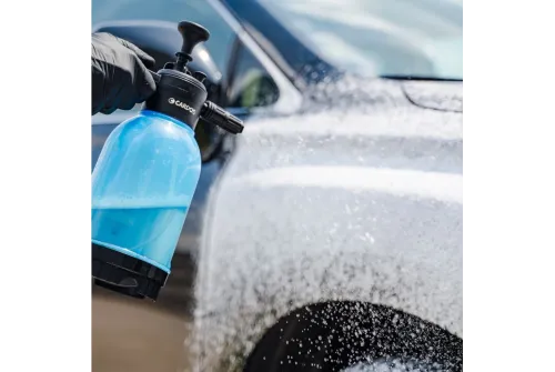 K2 Skumspruta 2-i-1 med sprayerfunktion 2 liter för förtvätt och detailing