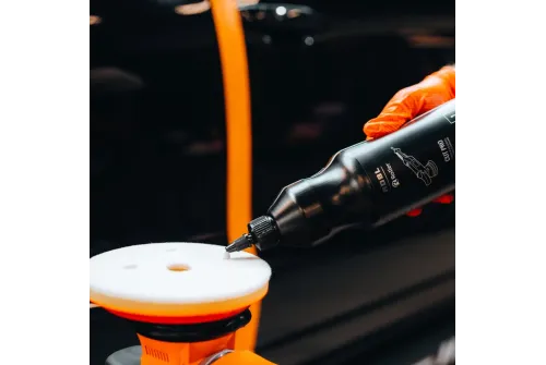 ADBL Cut Pro Polish 1L flaska för maskinpolering med hög skärförmåga