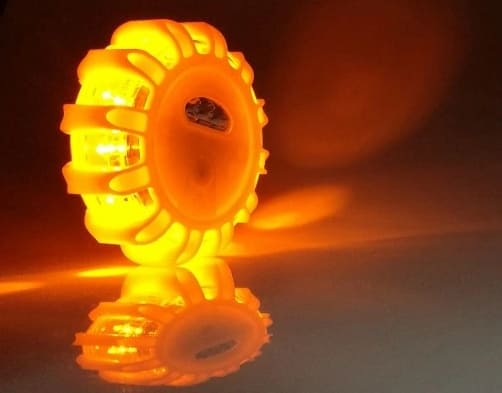 Magnetic UFO LED Road Flare Safety Emergency Light, shock proof, water proof, 3 x AAA batteries, yellow