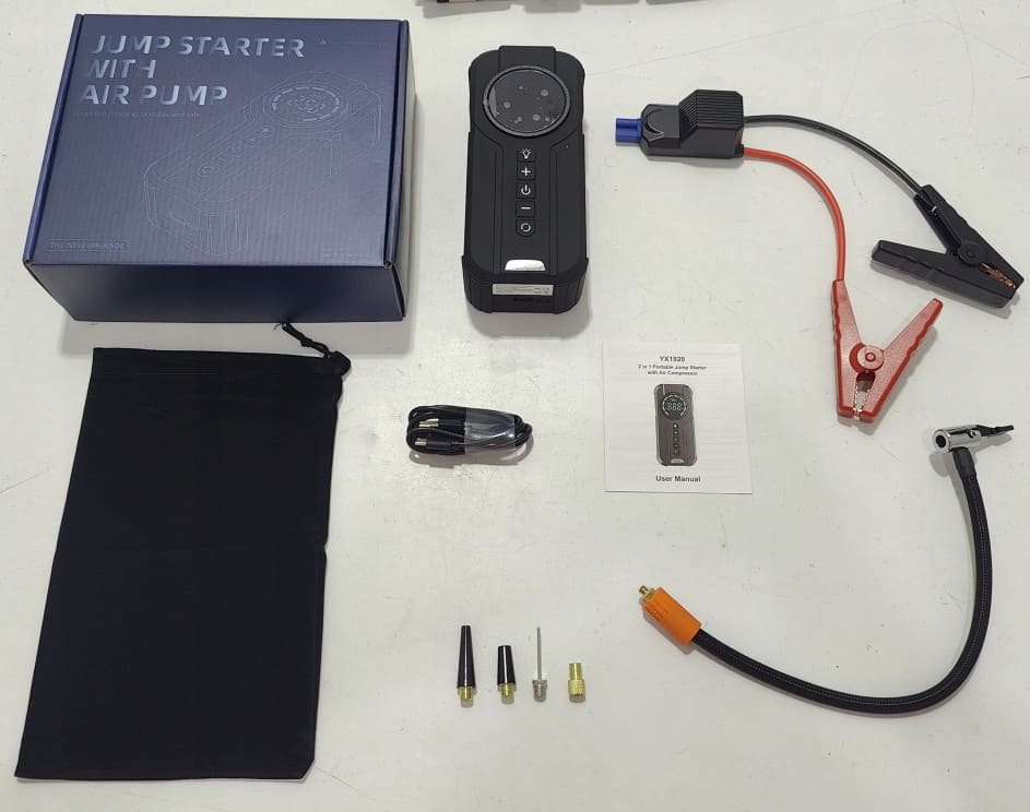 Jump Starter and Air Pump 2-in-1 with digital tyre pressure gauge and LED light, 1000A 8400mAh