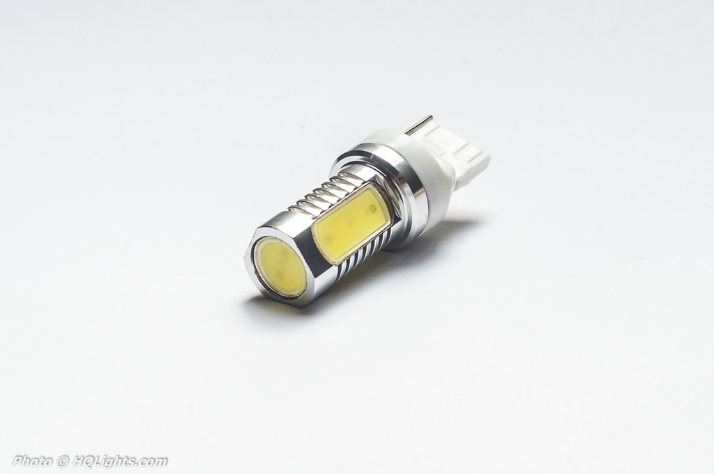 LED bulb T20 W21W with 4 CREE LED diodes and metal base for Subaru and Japanese car models