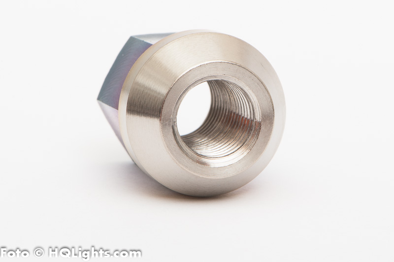Hjulmuttrer M12 x 1,5 30mm 60° titan, blå-regnbågsfärg (1st)