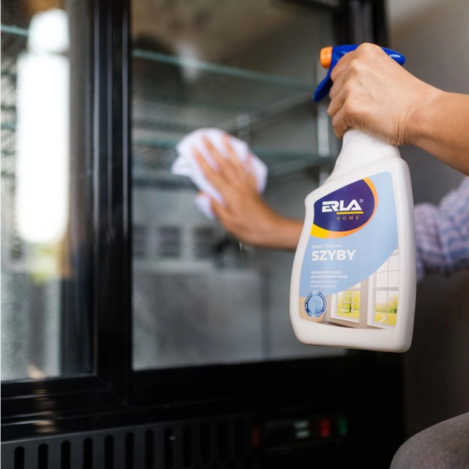 K2 Fönsterputs 750ml flaska för ränderfri rengöring av bilrutor och glasyta