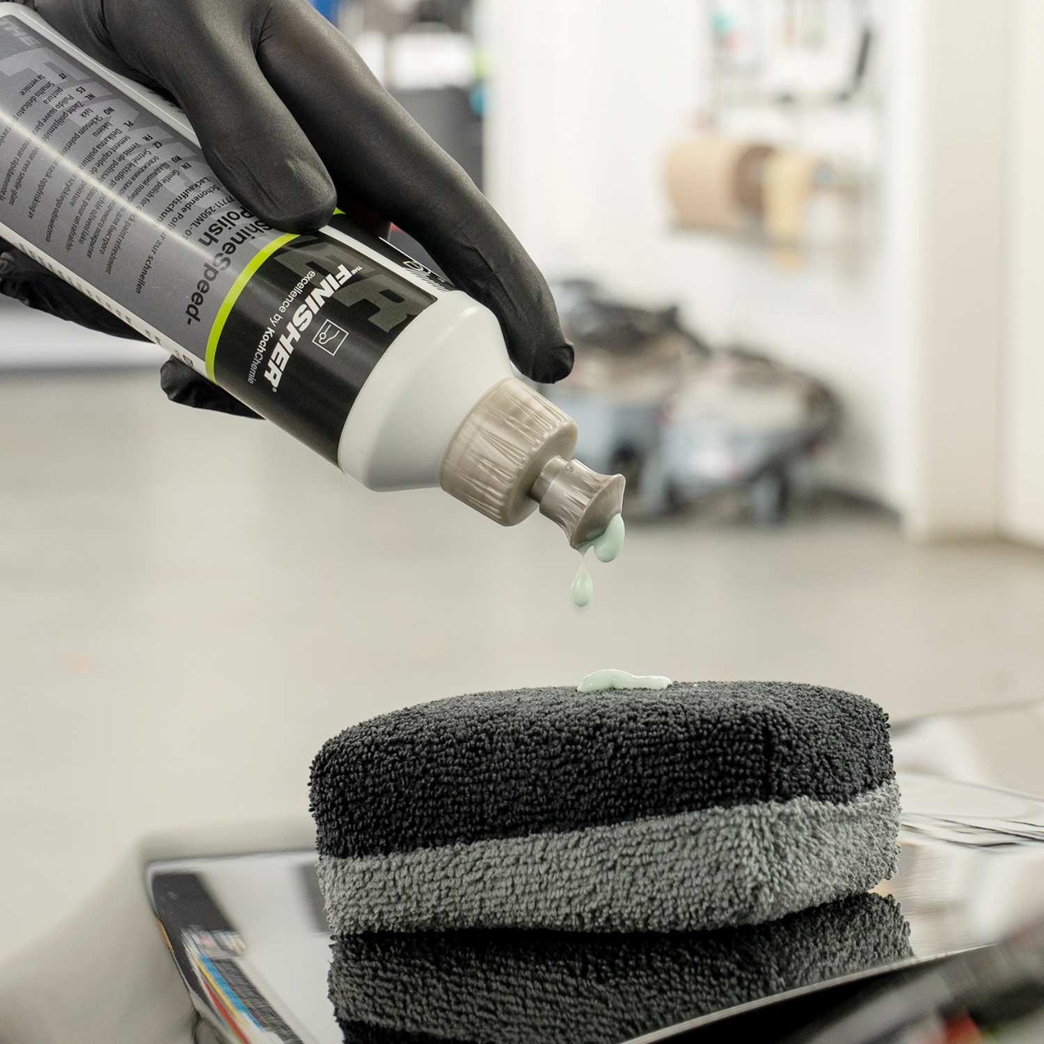 Koch Chemie Shine Speed Polish 250ml flaska för 2-i-1 polering och lackförsegling av alla lacktyper