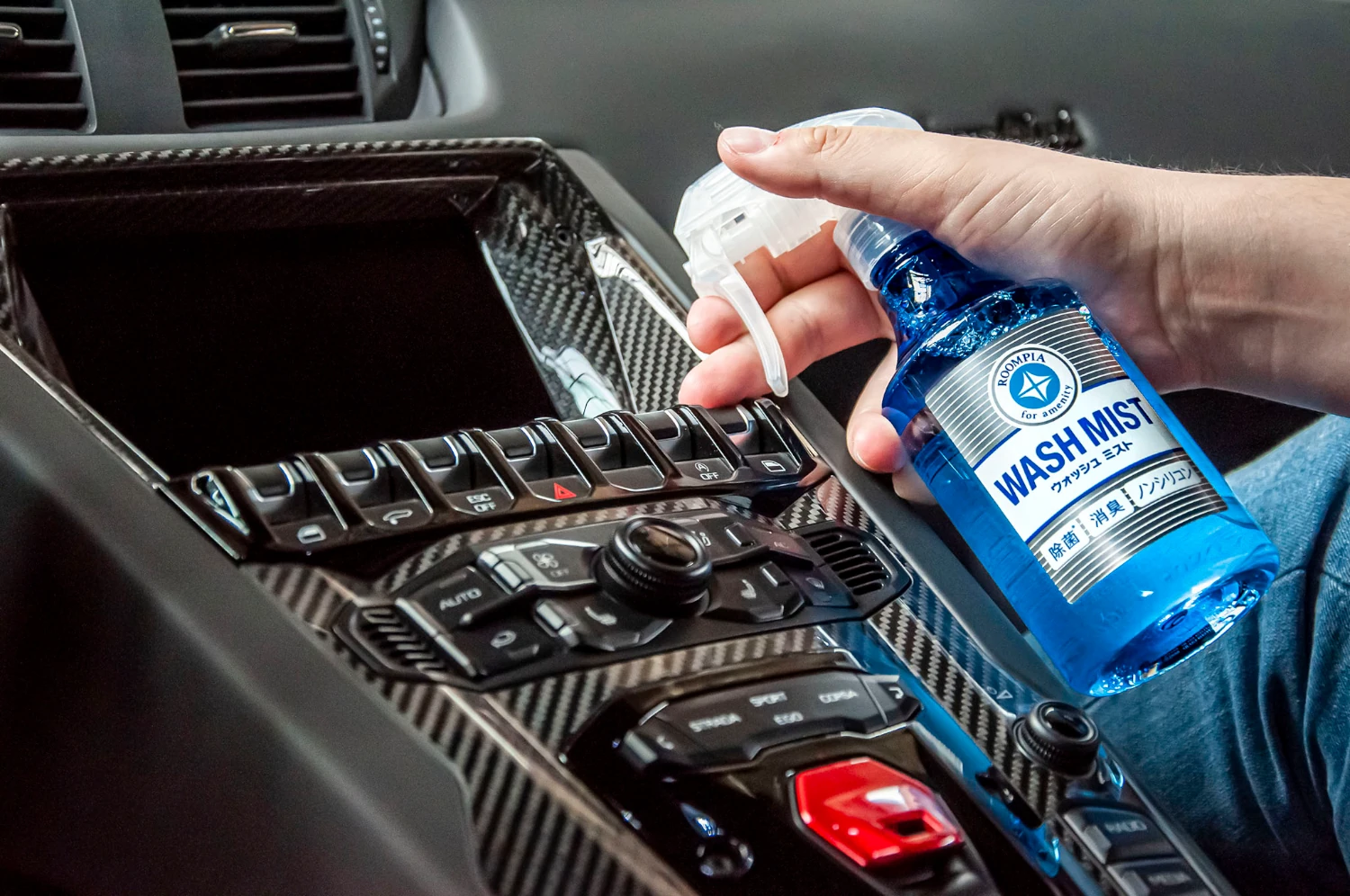 Soft99 Wash Mist – produkt do czyszczenie elementów wnętrza 300ml