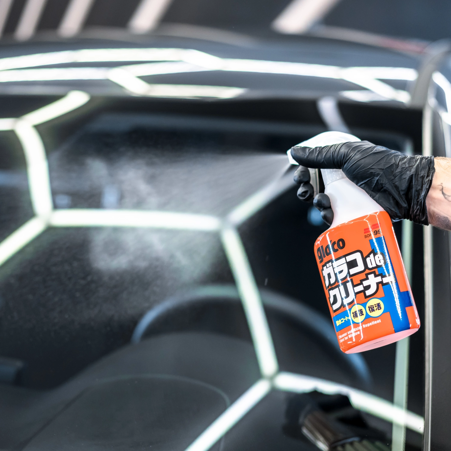Soft99 Glaco De Cleaner - płyn do mycia szyb z niewidzialną wycieraczką 400ml