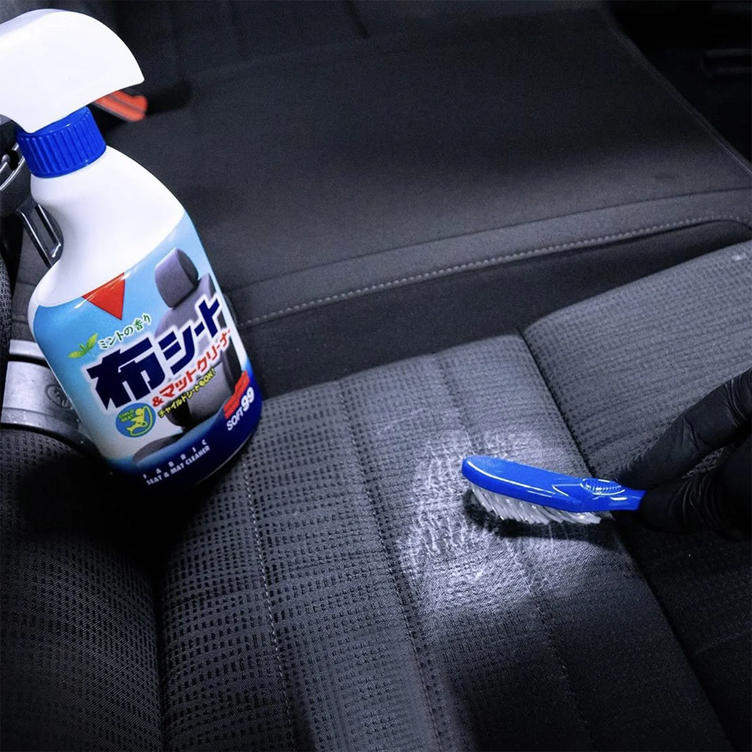 Soft99 New Fabric Seat Cleaner – produkt do czyszczenia tapicerki materiałowej 400ml
