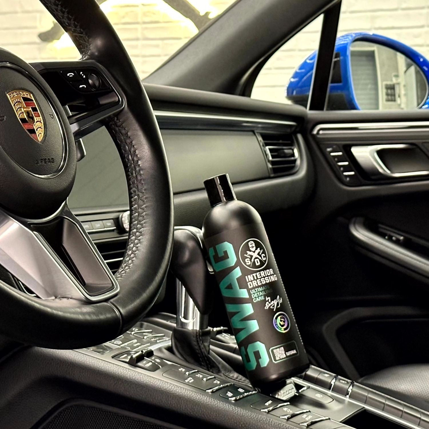 SWAG Interior Care 500ml spray bottle for protecting vehicle interior surfaces and plastic trim