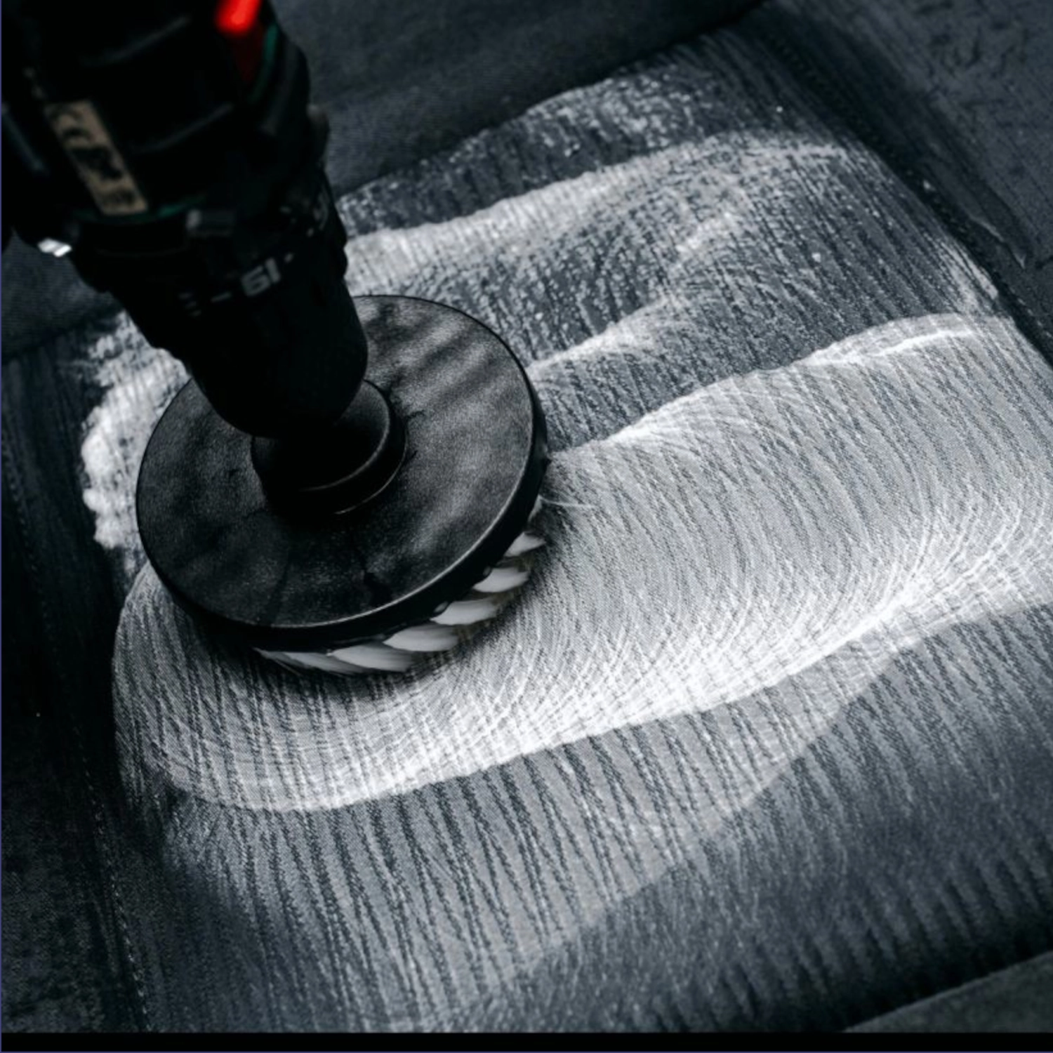 Soft K2 drill brush 10cm with hex attachment for gentle cleaning of car mats and upholstery