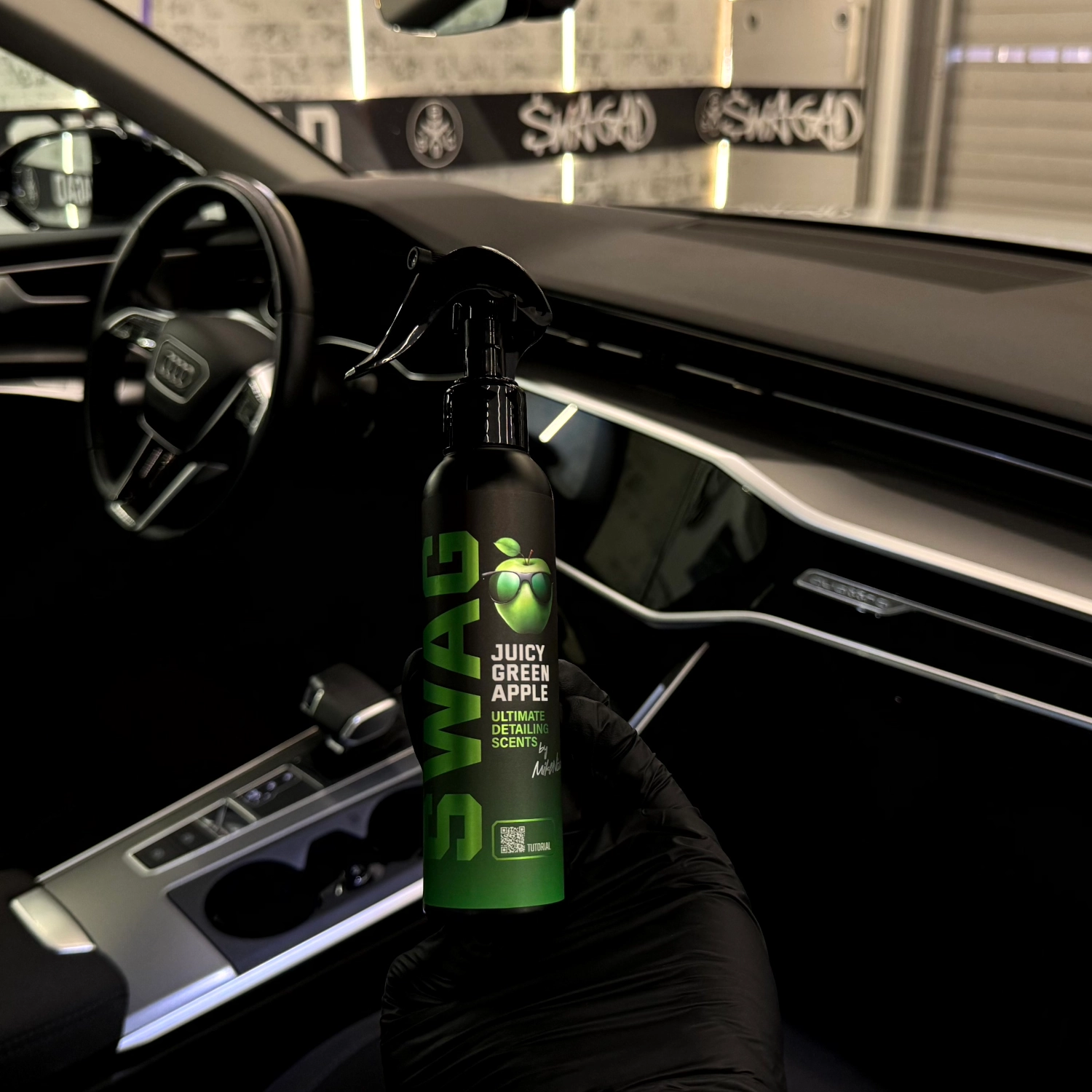SWAG Bilparfym Juicy Grönt Äpple 150ml flaska för luktneutralisering av bilinteriör