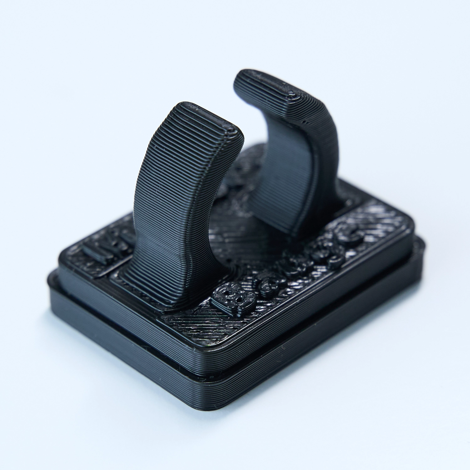Magnetic cable holder for polishers with 4 strong magnets, 3D-printed, from 2G