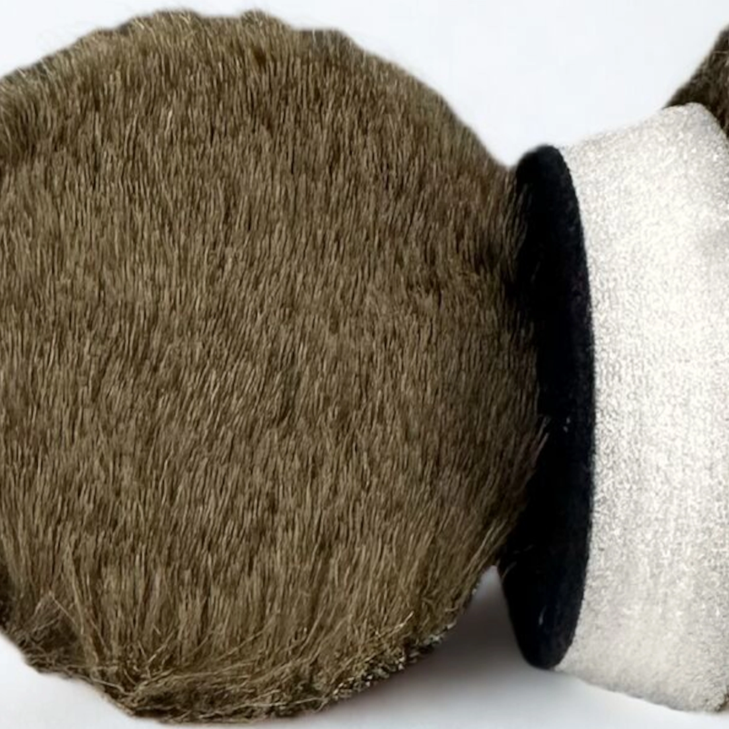Polishing pad in synthetic wool 38/50mm from Royal Pads for single-step correction with low dust generation